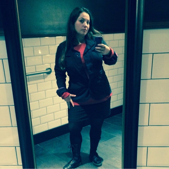 Meet your Posher, Wendy - Picture 3 of 3